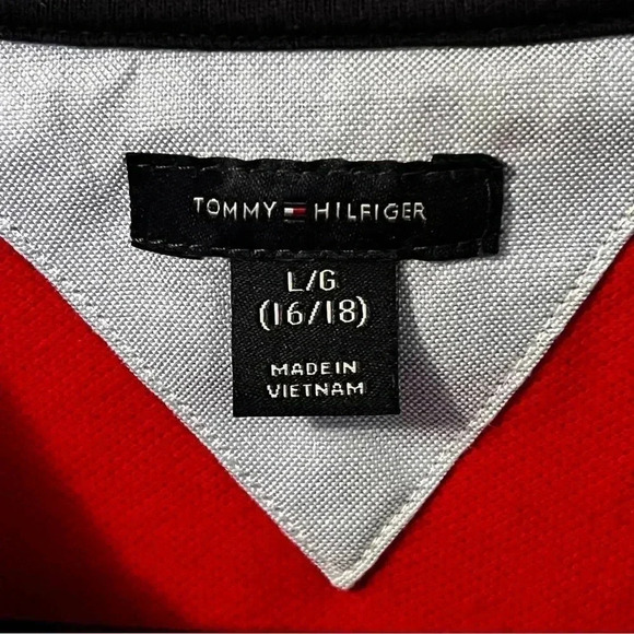 Boys Tommy Hilfiger Red Polo Shirt L/G 16/18 Pre-Owned Excellent Condition - Picture 3 of 5